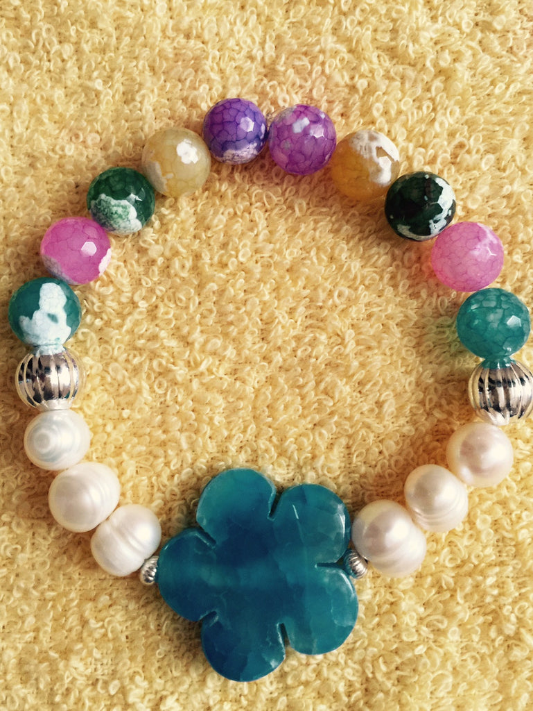Multi-pearl flower bracelet